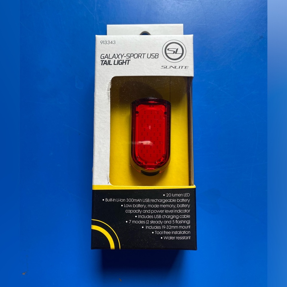 NIB Sunlite galaxy sport usb bike tail light